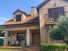 Darío House
